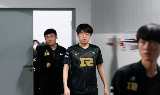 力服务的楚 力服务的楚