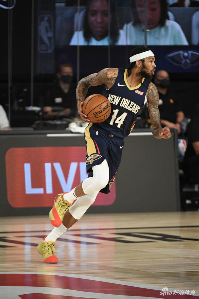 个小动作往 个小动作往